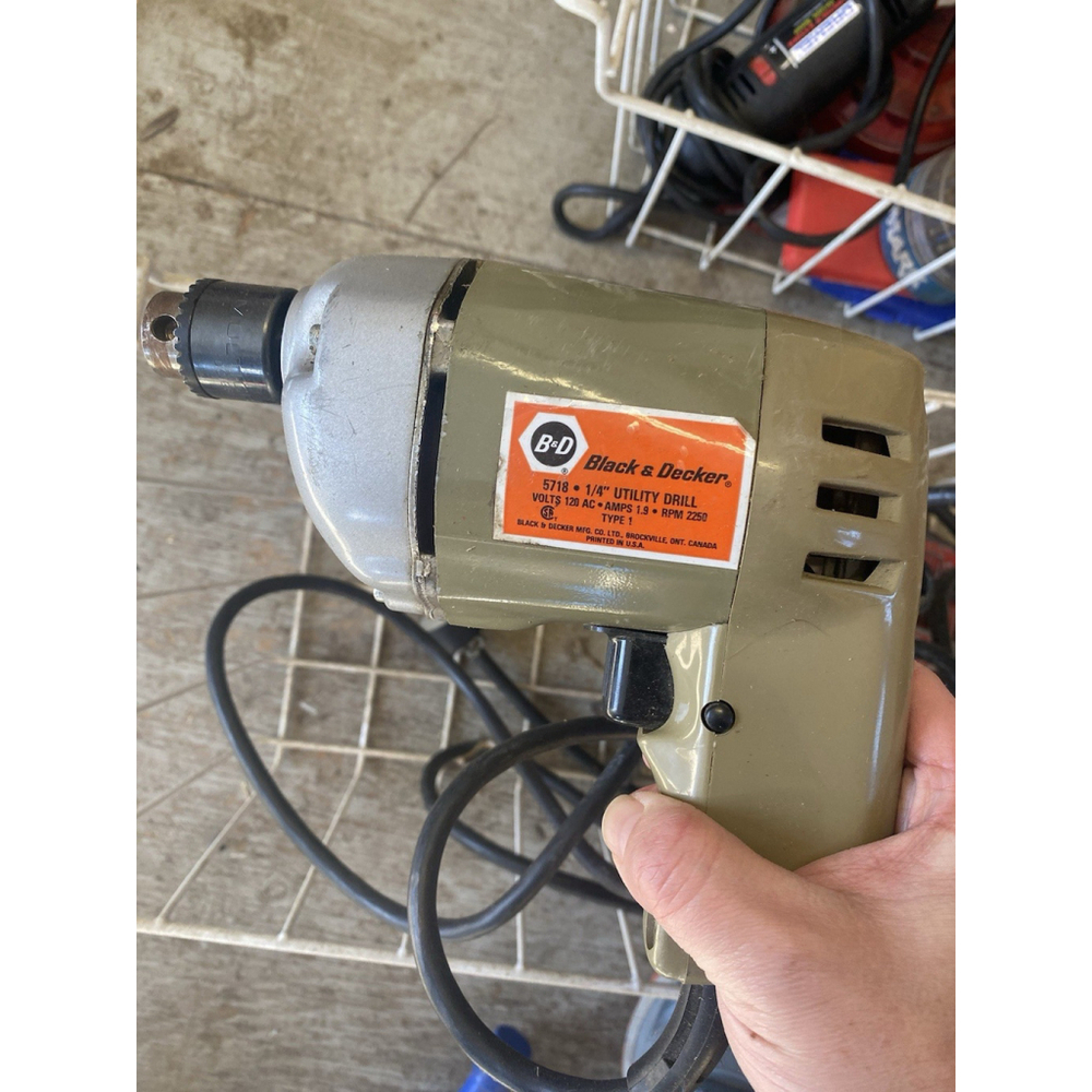 Black and decker utility drill vintage 1/4”.